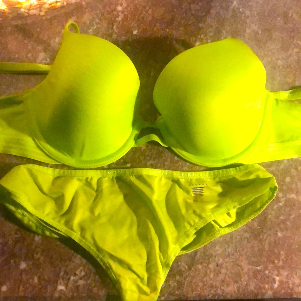 Savage Fenty 32C non-padded bra